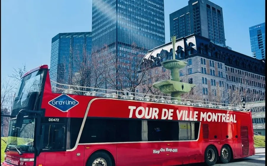 Montreal: Hop-On Hop-Off Double-Decker Bus Tour