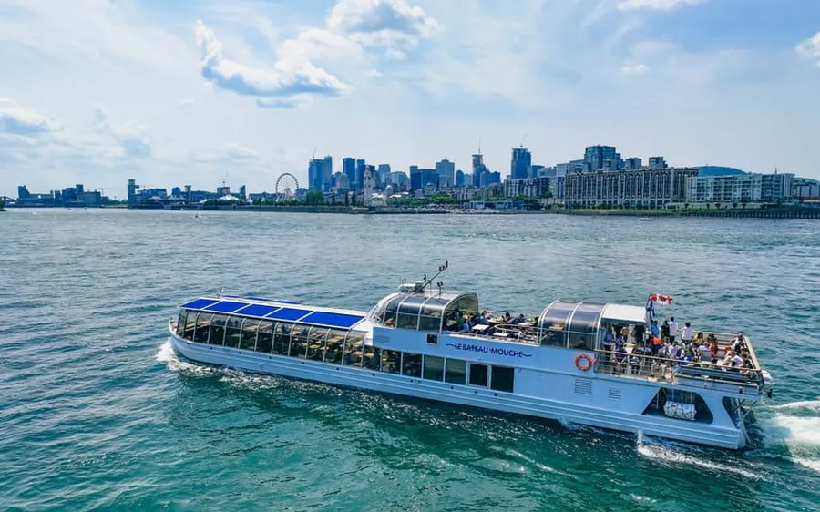 Montreal: Le Bateau-Mouche St. Lawrence Sightseeing Cruise
